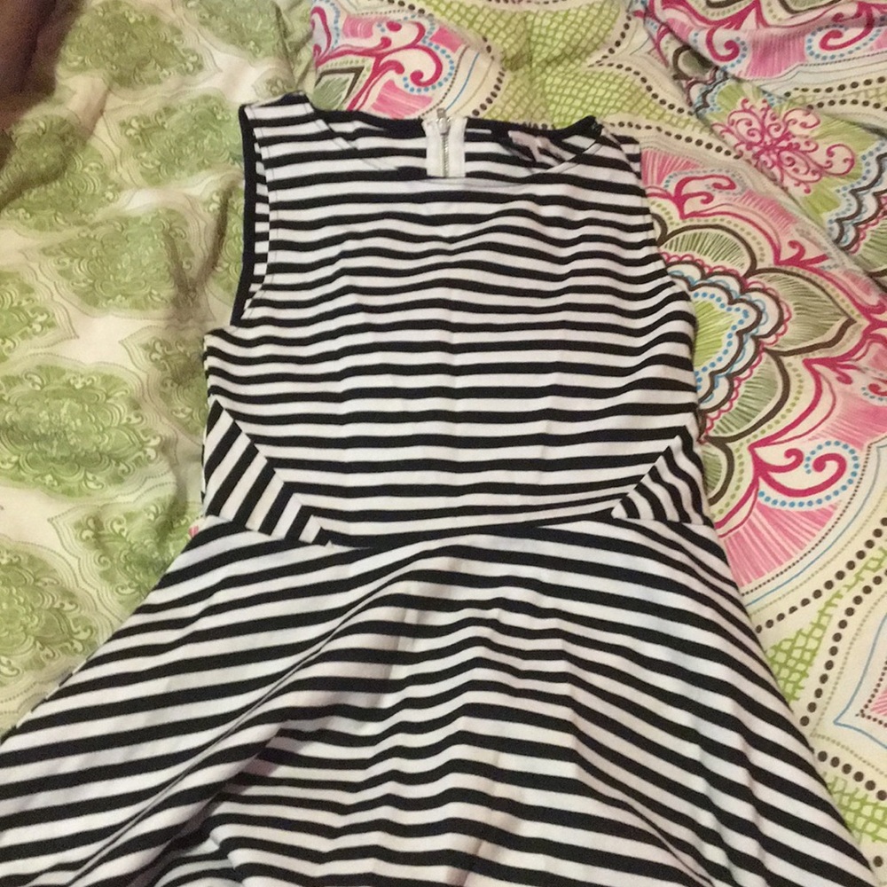 H&M dress never worn.